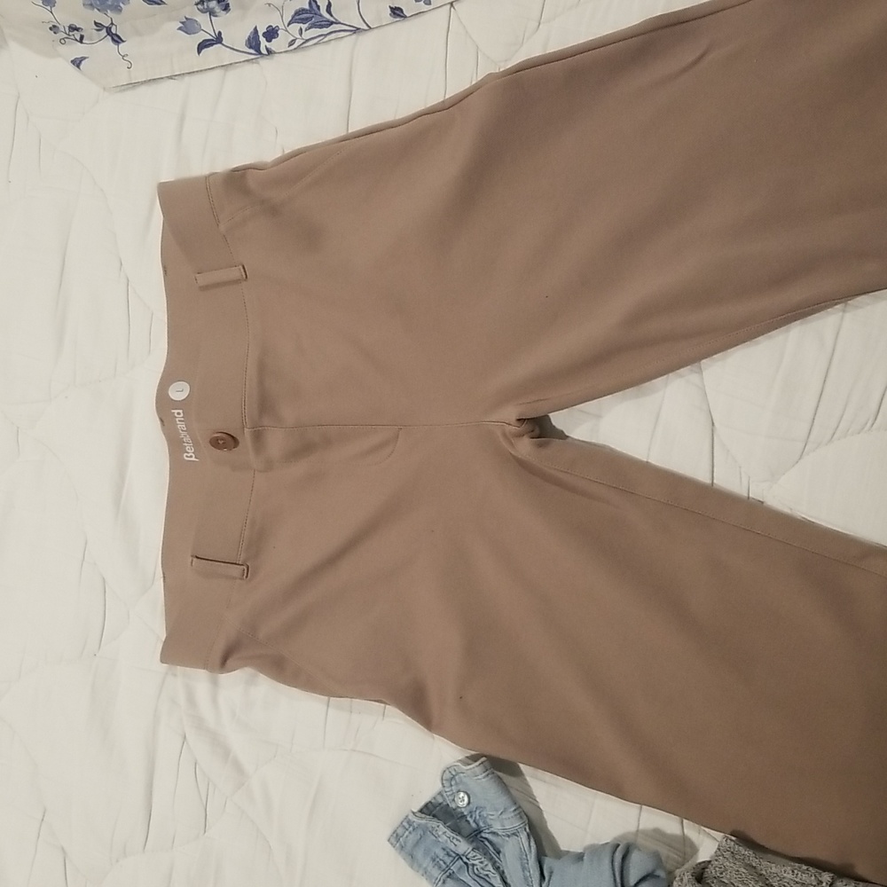 Betabrand dress pant Yoga pant  Tan color Size Large  faux pockets .never worn